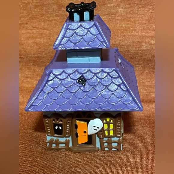 Vintage Hallmark Mini-Figurines (Set 1) - Picture 5 of 15